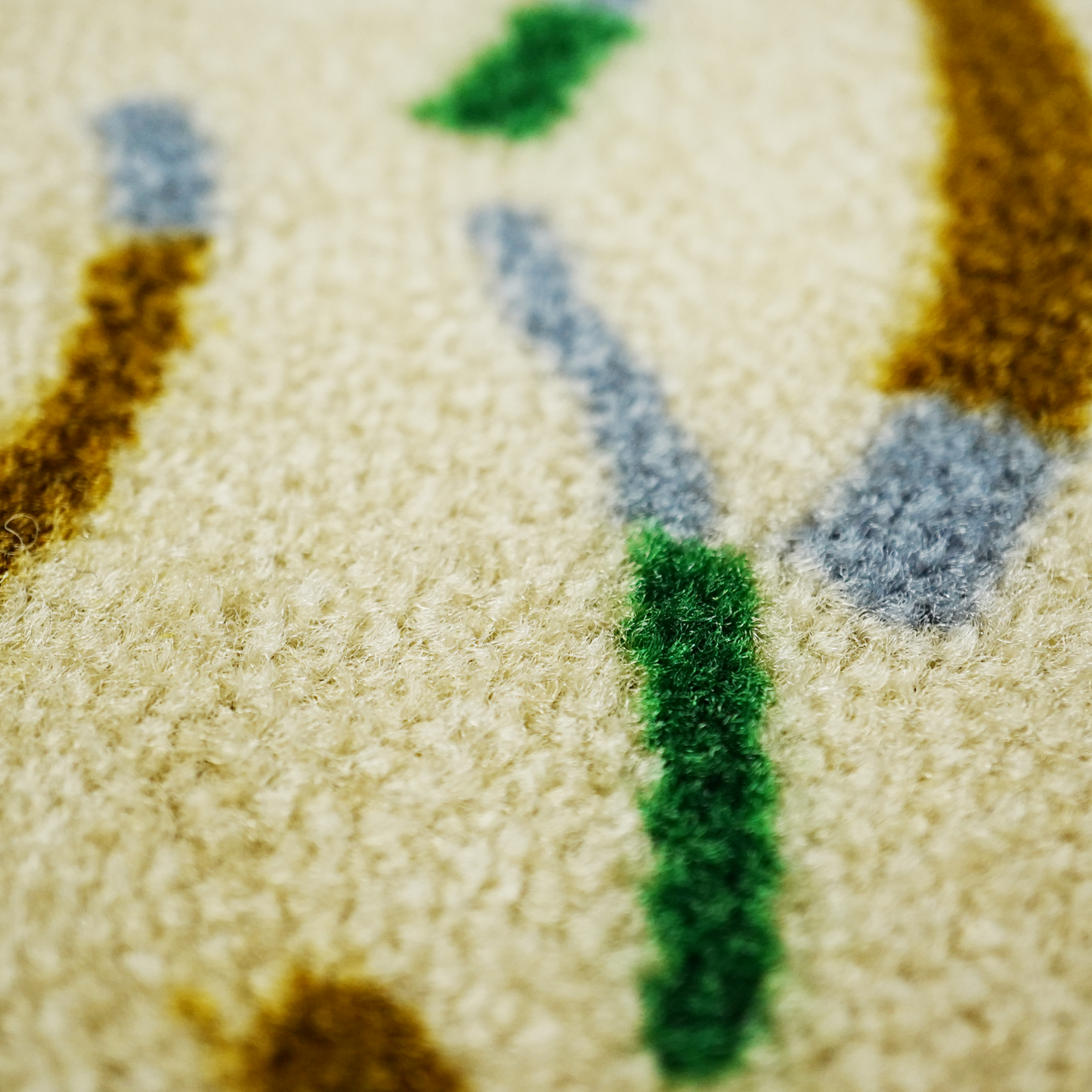 Breeze Ivory 45×75cm