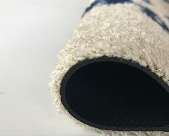 高性能パイル生地がしっかり汚れをキャッチ